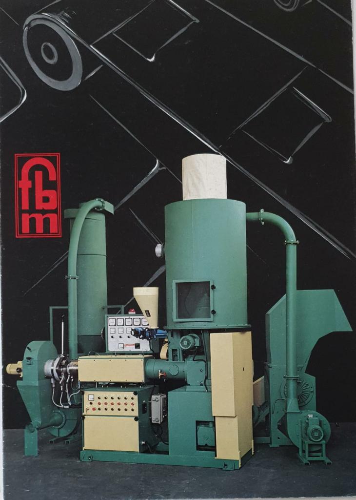 Moda Meccanica - BROCHURE-1.jpeg