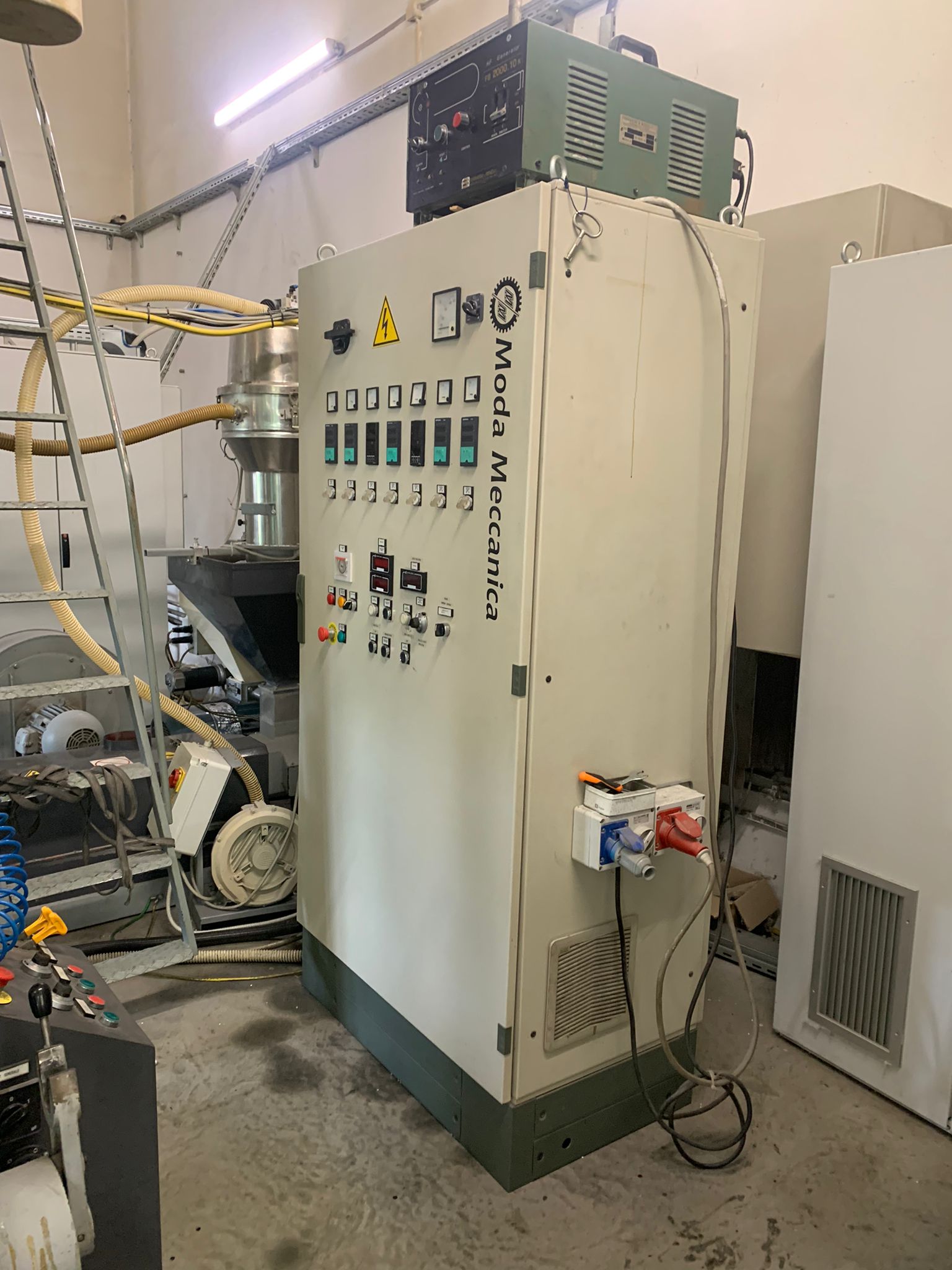 Moda Meccanica - PU-47-21-3-1.jpeg