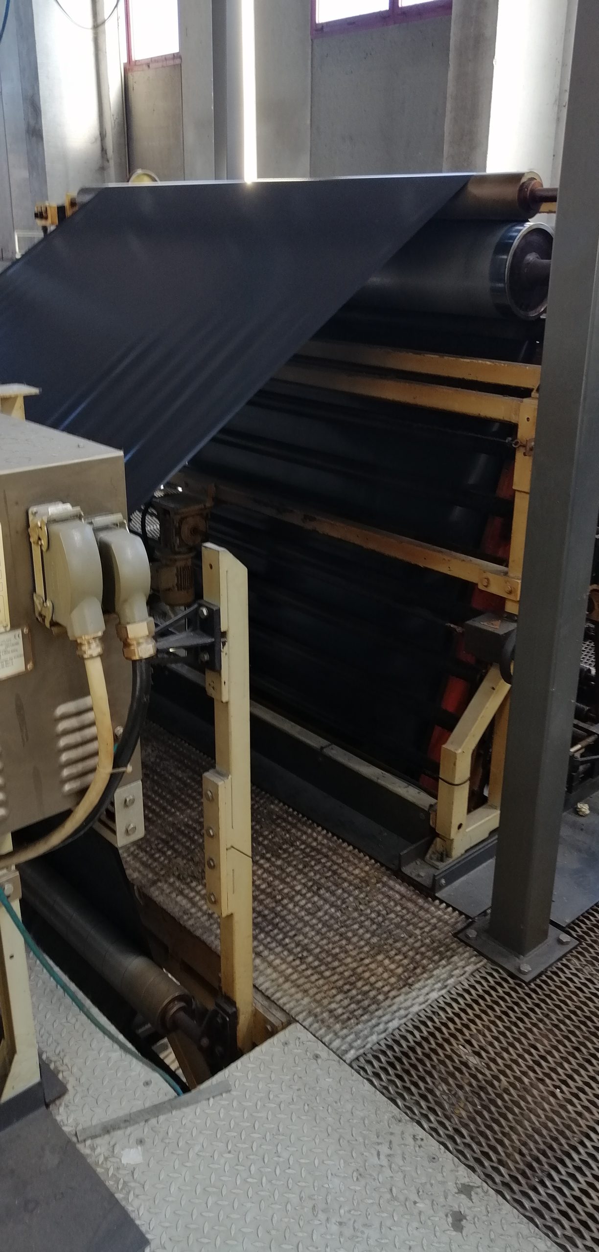 Moda Meccanica - PU-49-21-9-scaled-2.jpg