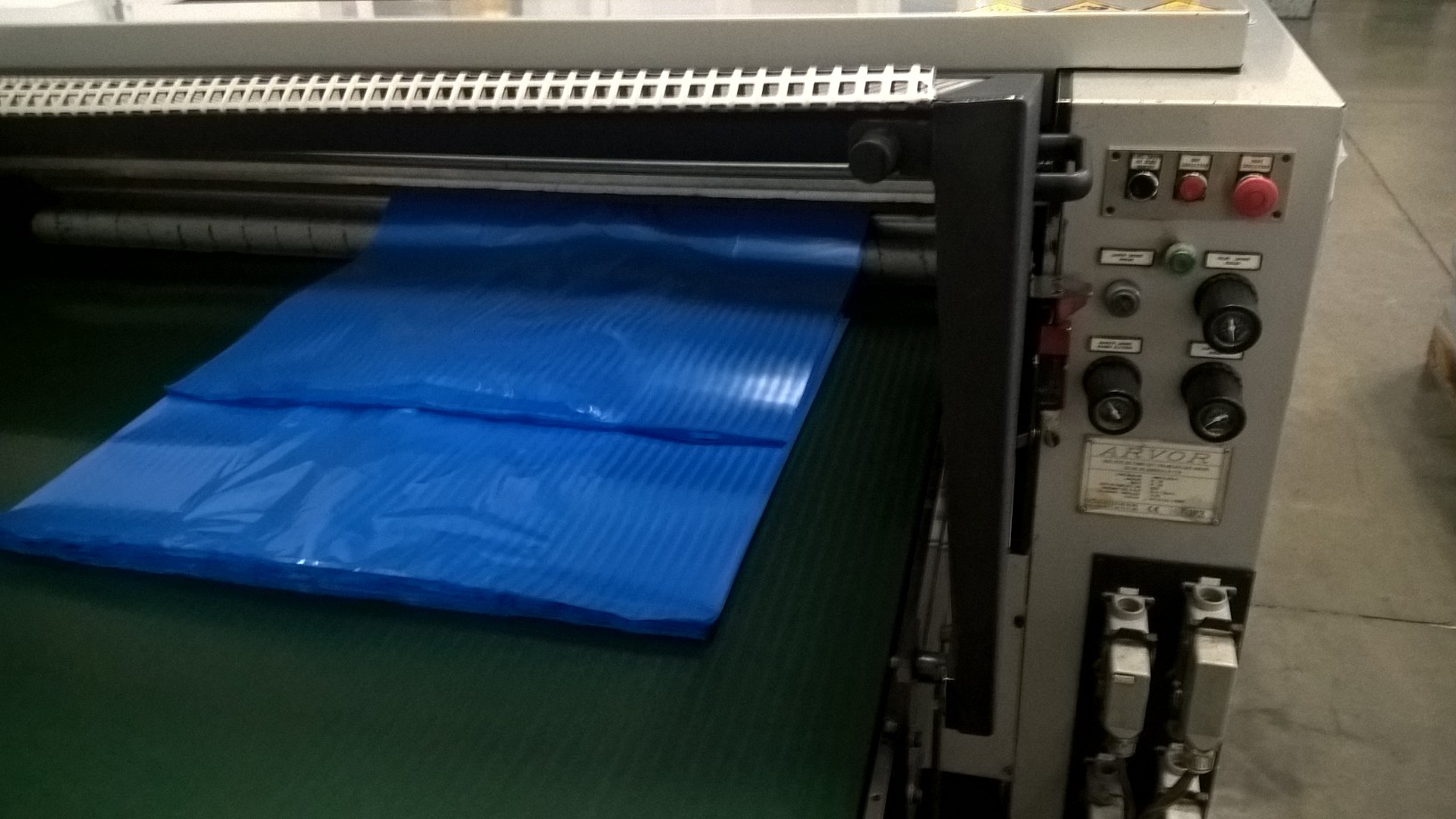 Moda Meccanica - RIF-1018-2-1.jpg